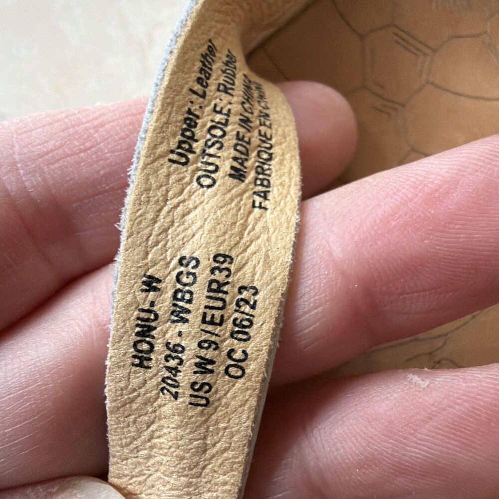 Women's OLUKAI Honu Leather Upper  Thong Sandals Flip Flops Size 9 - Picture 14 of 16